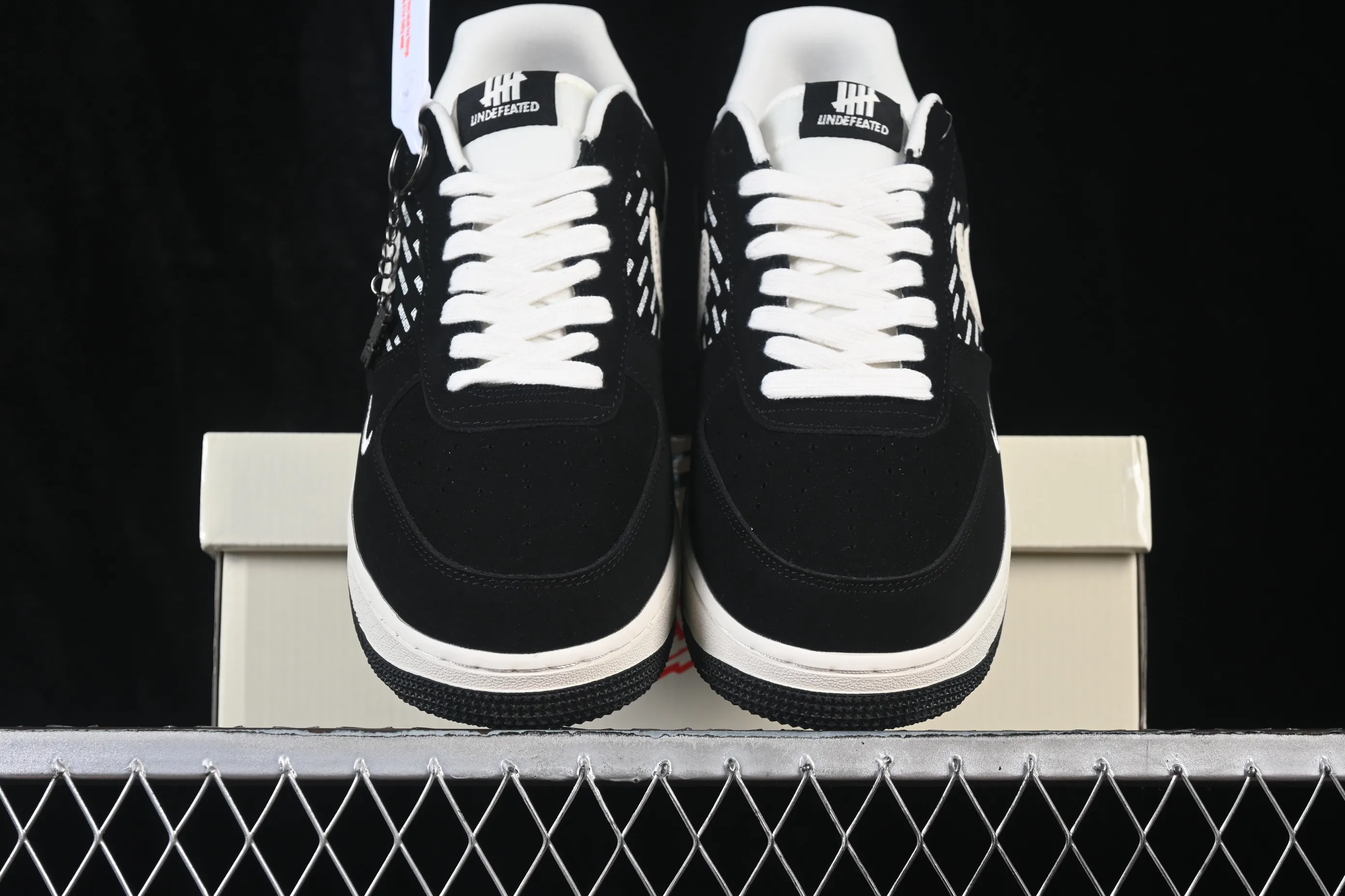 All categories Nk Air Force 1 Air Force series Nk Air Force 1 Low Air Force low-top Nike Air Force 1'07 Low black and white Air Force 1 low-top casual sneakers DW8806-004